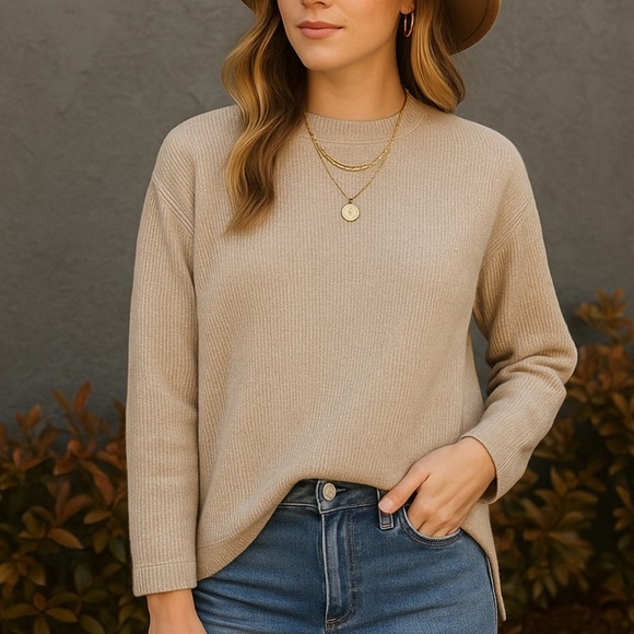 Story Sweaters - Story Beige Women's Crew Neck chunky fall Sweater